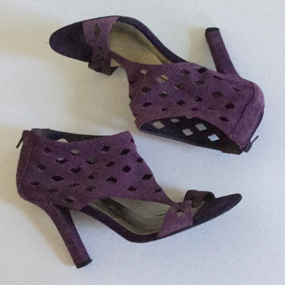STEVE MADDEN HEELS